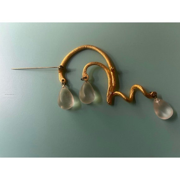 Signed Cecile Jeanne Paris Abstract, Gold Finish Brooch - Picture 6 of 6